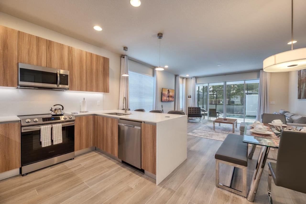 Pleasant Townhome With Private Pool Near Disney Four Corners Exteriör bild