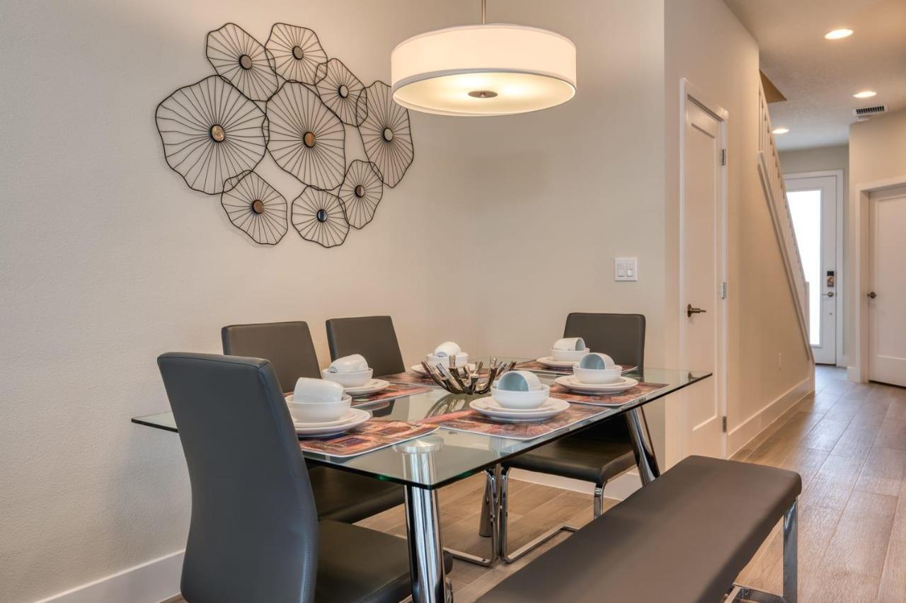 Pleasant Townhome With Private Pool Near Disney Four Corners Exteriör bild
