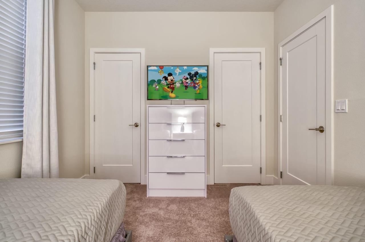 Pleasant Townhome With Private Pool Near Disney Four Corners Exteriör bild